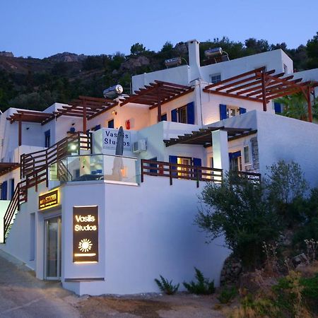 Vasilis Studios Myrties Exteriör bild